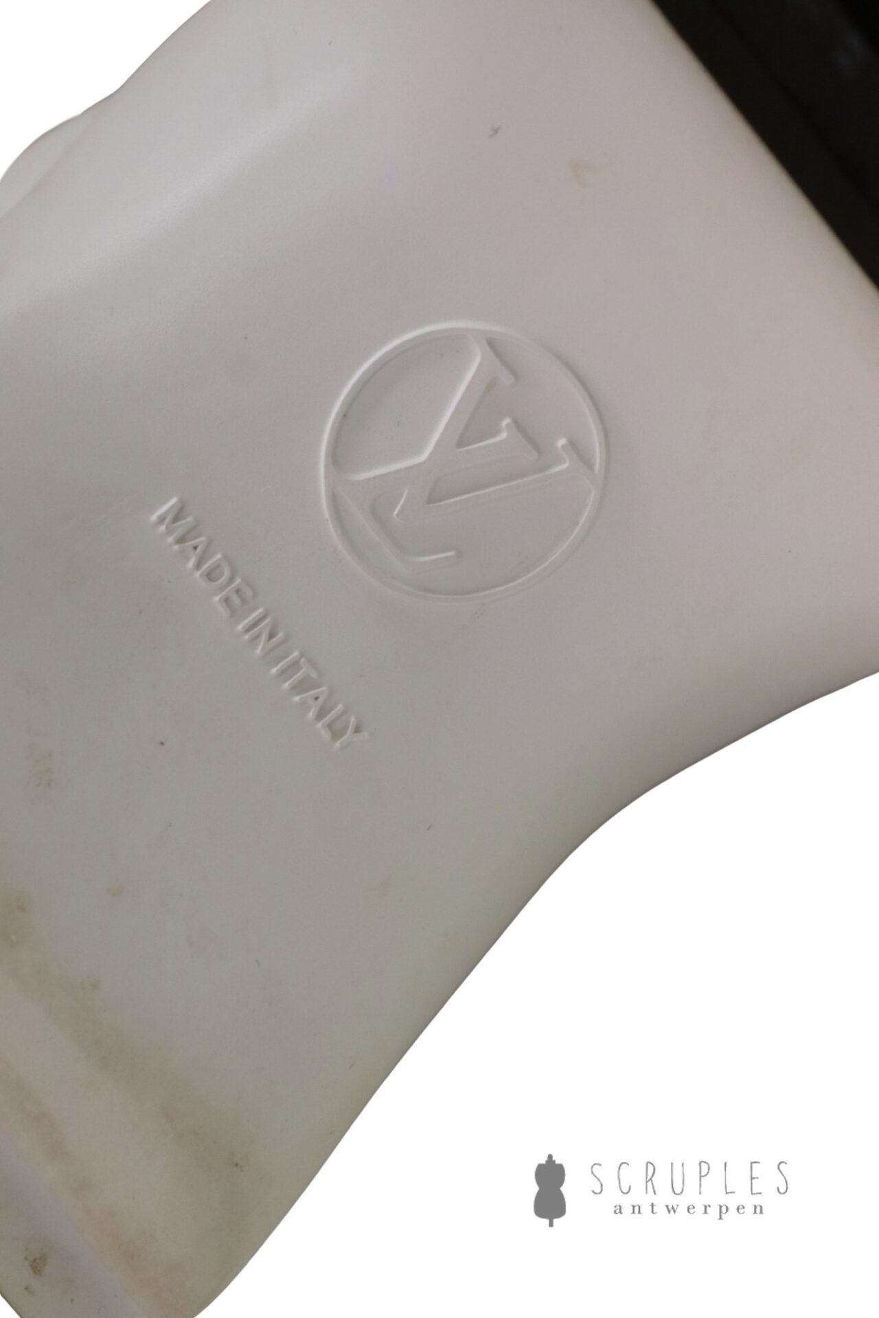 Louis Vuitton Schoenen (maat 37.5) - Afbeelding 8